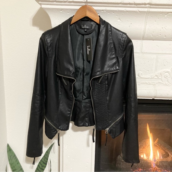 Lulus Jackets & Blazers - NWT Black Lulu’s Faux Vegan Leather Moto Jacket Size Small S XS